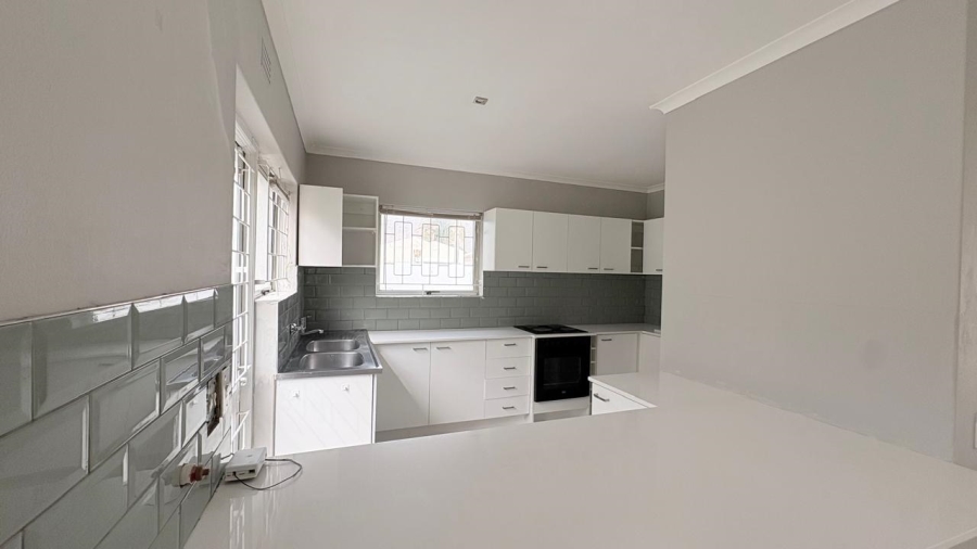To Let 2 Bedroom Property for Rent in Kirstenhof Western Cape